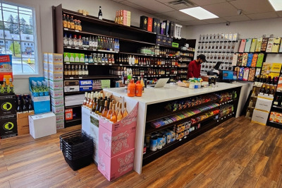 000 Liquor Store 1