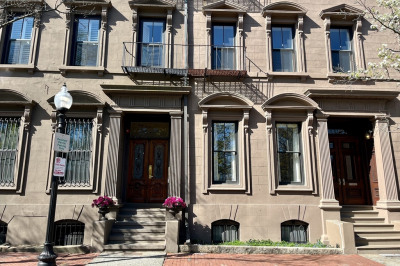 37 W Newton St #3 1