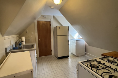 34 Myrtle Ave #3 1