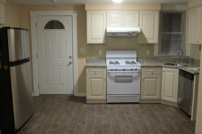 39 Rawson Rd #R 1