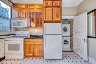 229 Newbury #6 1