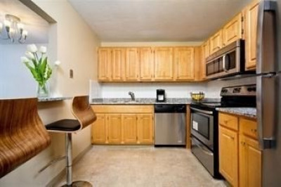 32 Whites Ave #D33 1