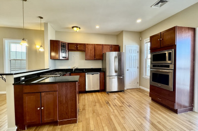 22 Elmore St #3 1