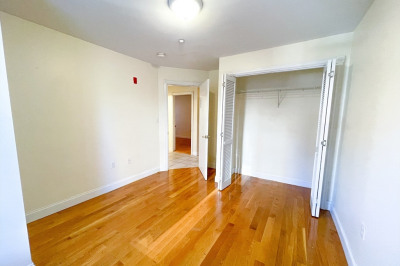 90 Westland Ave #204 1