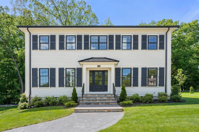 320 Lexington St 1