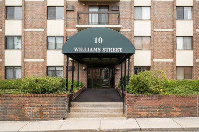 10 Williams St #82 1