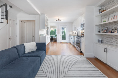 89 Baxter St 1
