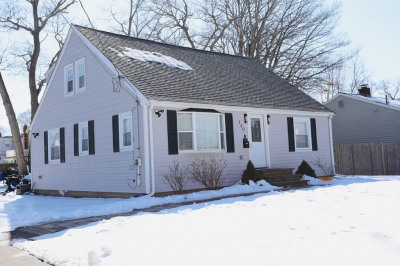 140 Foster St 1