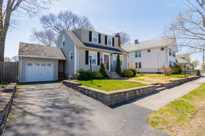 73 Pelican Rd 1