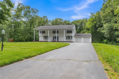 37 Colonial Way 1