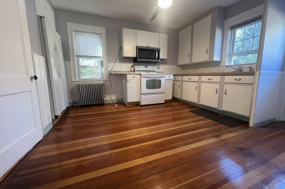 188 Newman Ave #3