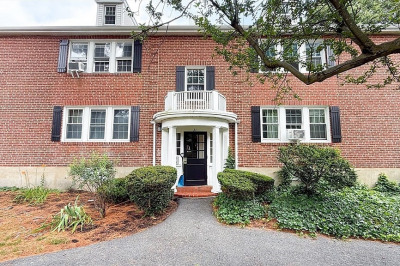 21 Hammond Pond Pkwy #4 1