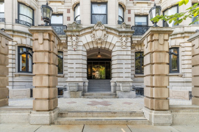 390 Commonwealth #603 1