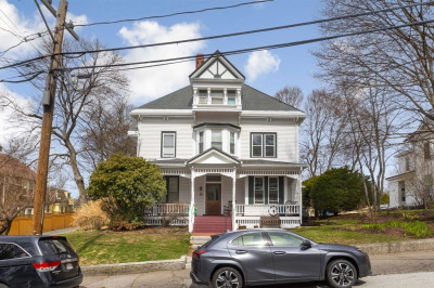14 Center St #3 1