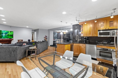 407 Marlborough St #1 1