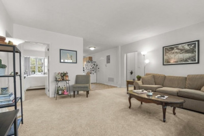 165 Lake Shore Rd #1 1