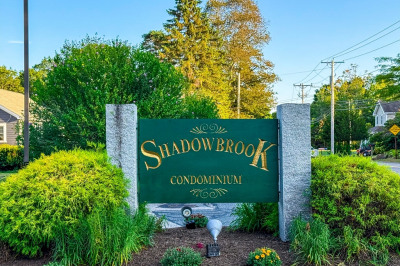 10 Shadowbrook Ln #24 1