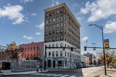 46 Amesbury St #2B 1