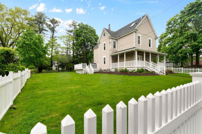 201 Adams St 1