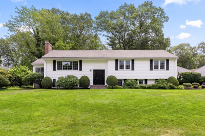 9 Pilgrim Dr 1