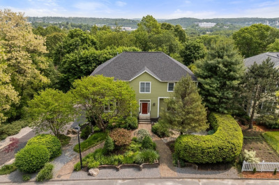 15 Montclair Dr 1
