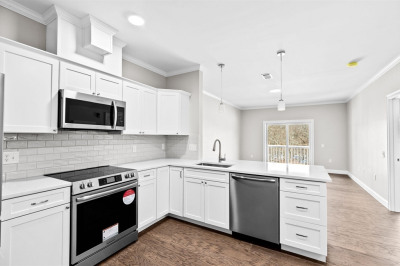 485 Blue Hills Parkway #33 1