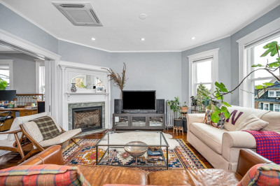 128 Cushing Ave #3 1