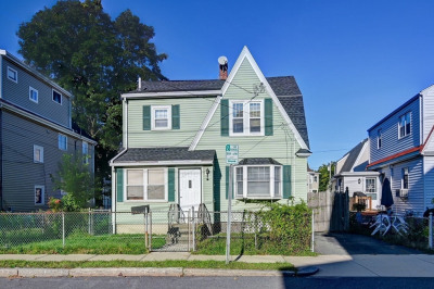 270 Newbury Ave 1