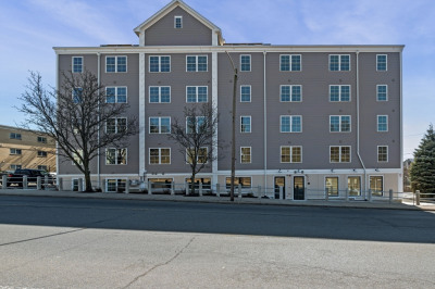 472 Essex Street #203 1