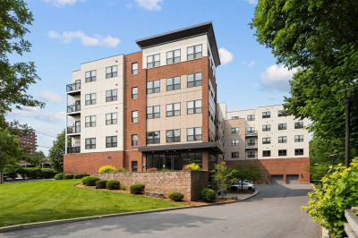 999 Hancock St. #212 1
