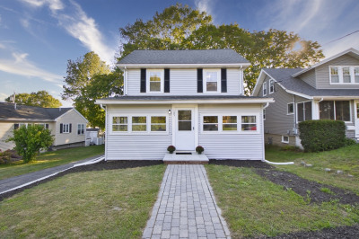 105 E Cross St 1