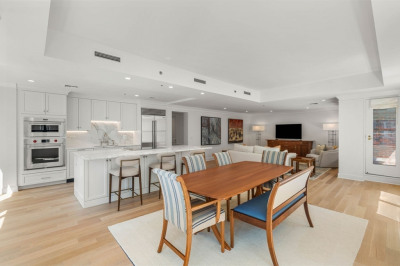 300 Boylston St #907 1