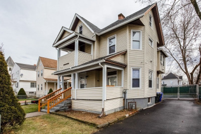 67 Alexander St 1