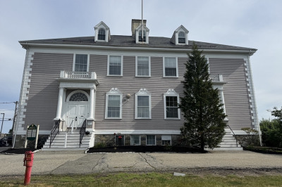 130 Centre St #101A 1