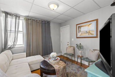 218 Middlesex Ave #2 1