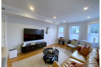 650 Hyde Park Avenue #2L