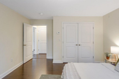 39 Fayette St #401