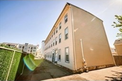 14 Humboldt Place #1 1