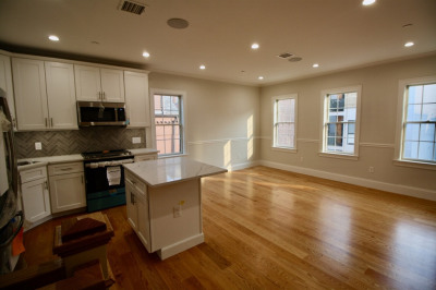 276 Athens St #PH 1