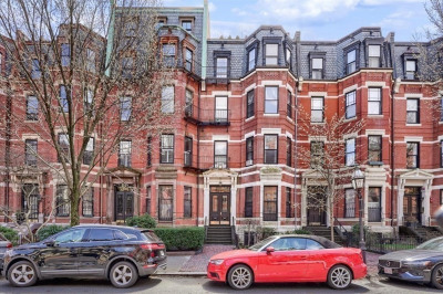 240 Marlborough St #3B 1