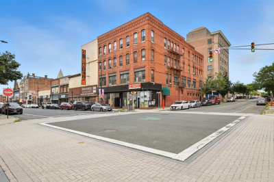 301 High St 1