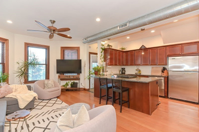 176 Hillside Street #101 1