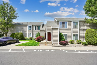 42 Nassau Drive #42 1