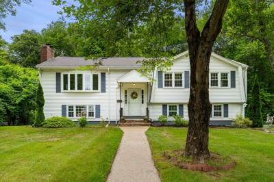 15 Stanford Dr 1