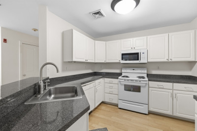 30 Franklin St #309 1