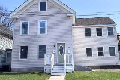 10 Neil St #2 1