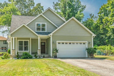 25 Vienna Ave 1