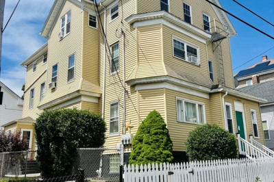 211 Buffinton St 1