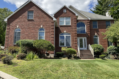 7 Homeland Cir 1