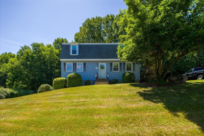119 Winthrop Ln 1